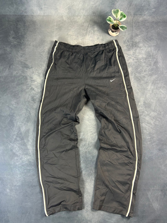 Vintage Nike Jogger (Size L-XL)