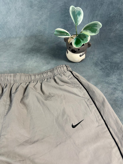 Vintage Nike Trackpants (Size L)