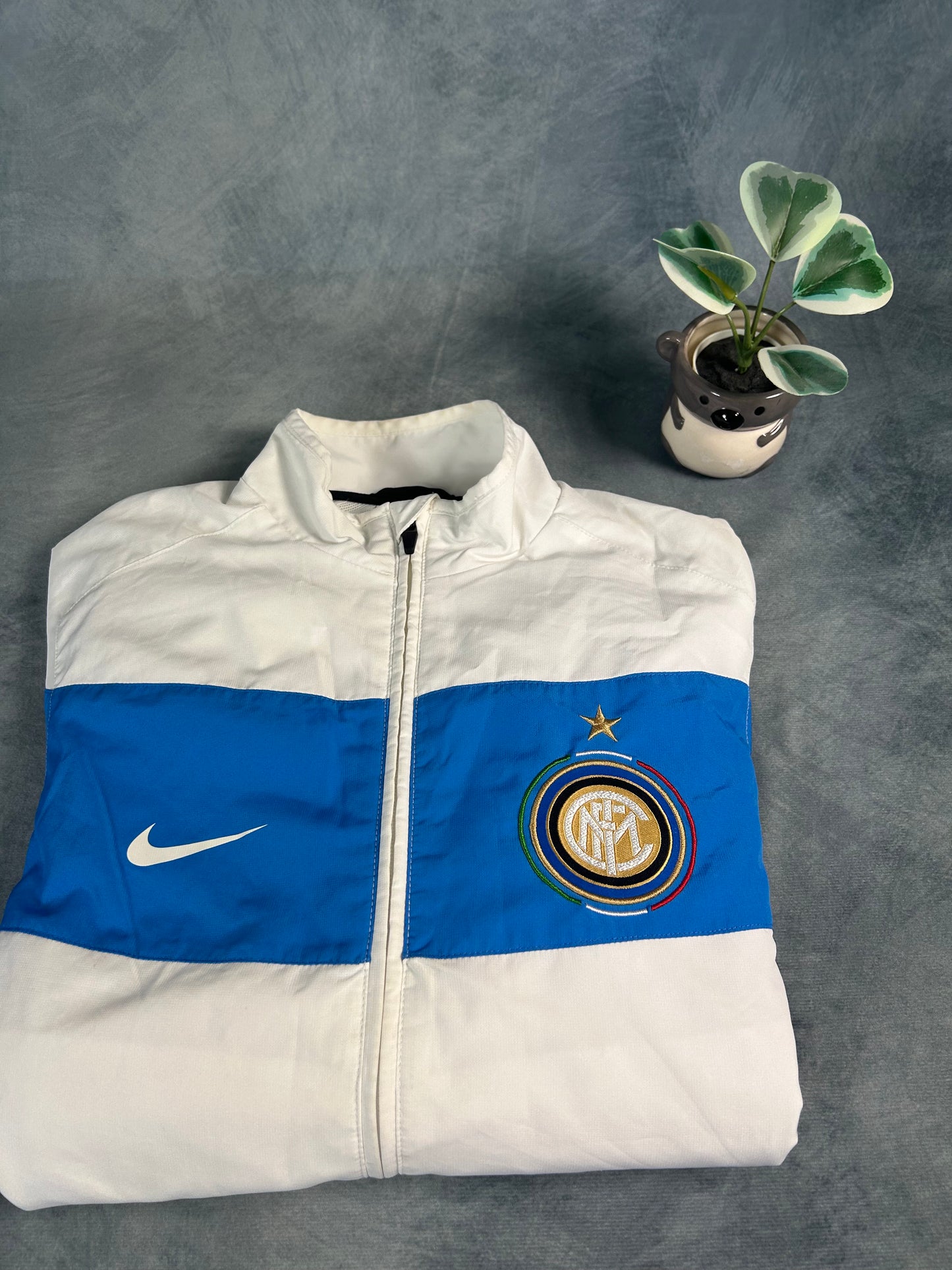 Retro Inter Mailand Tracksuit 2010 (Size M)