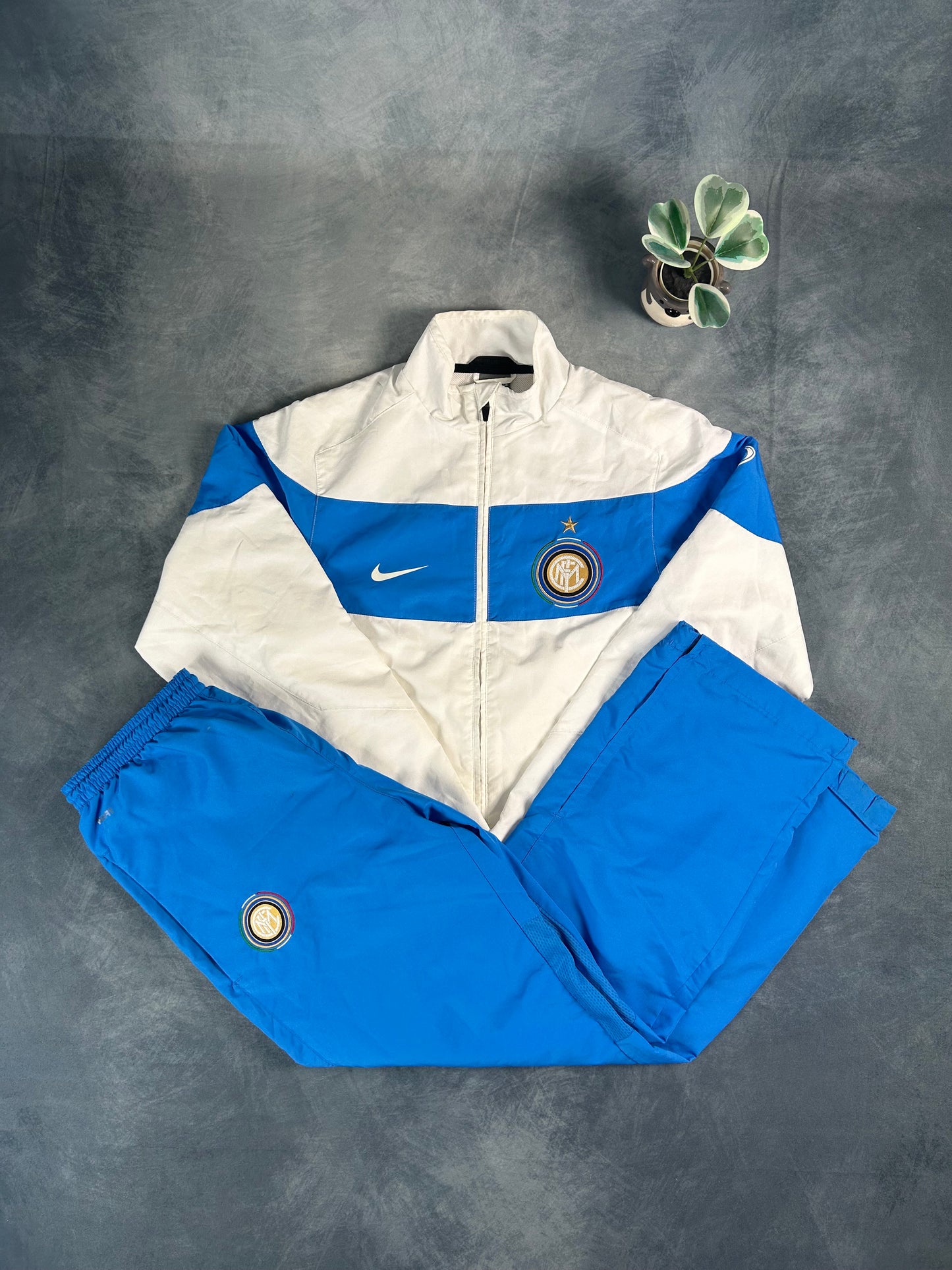 Retro Inter Mailand Tracksuit 2010 (Size M)