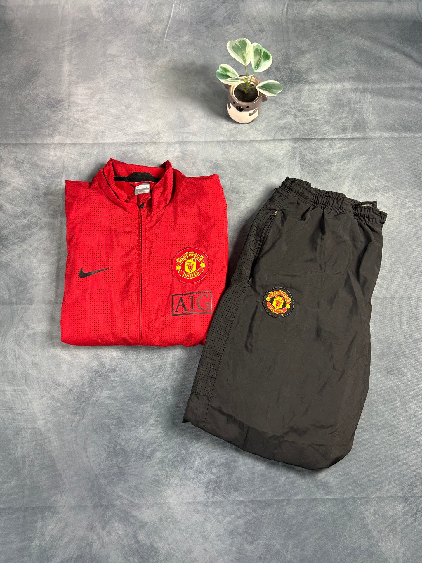 Retro Manchester United Tracksuit 2007-2009 (L)