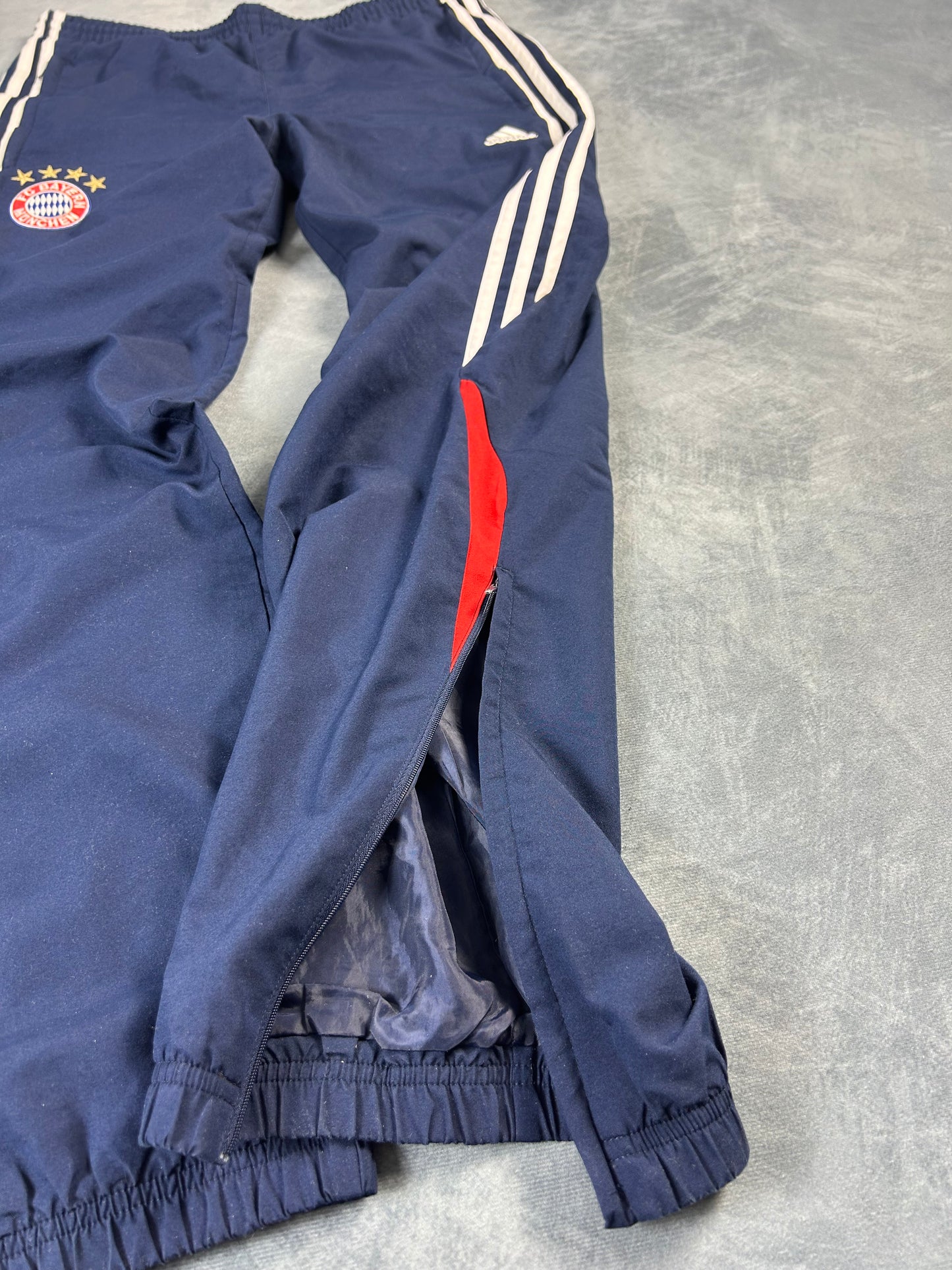 Retro Bayern München Tracksuit 2009-2011 (Size S)