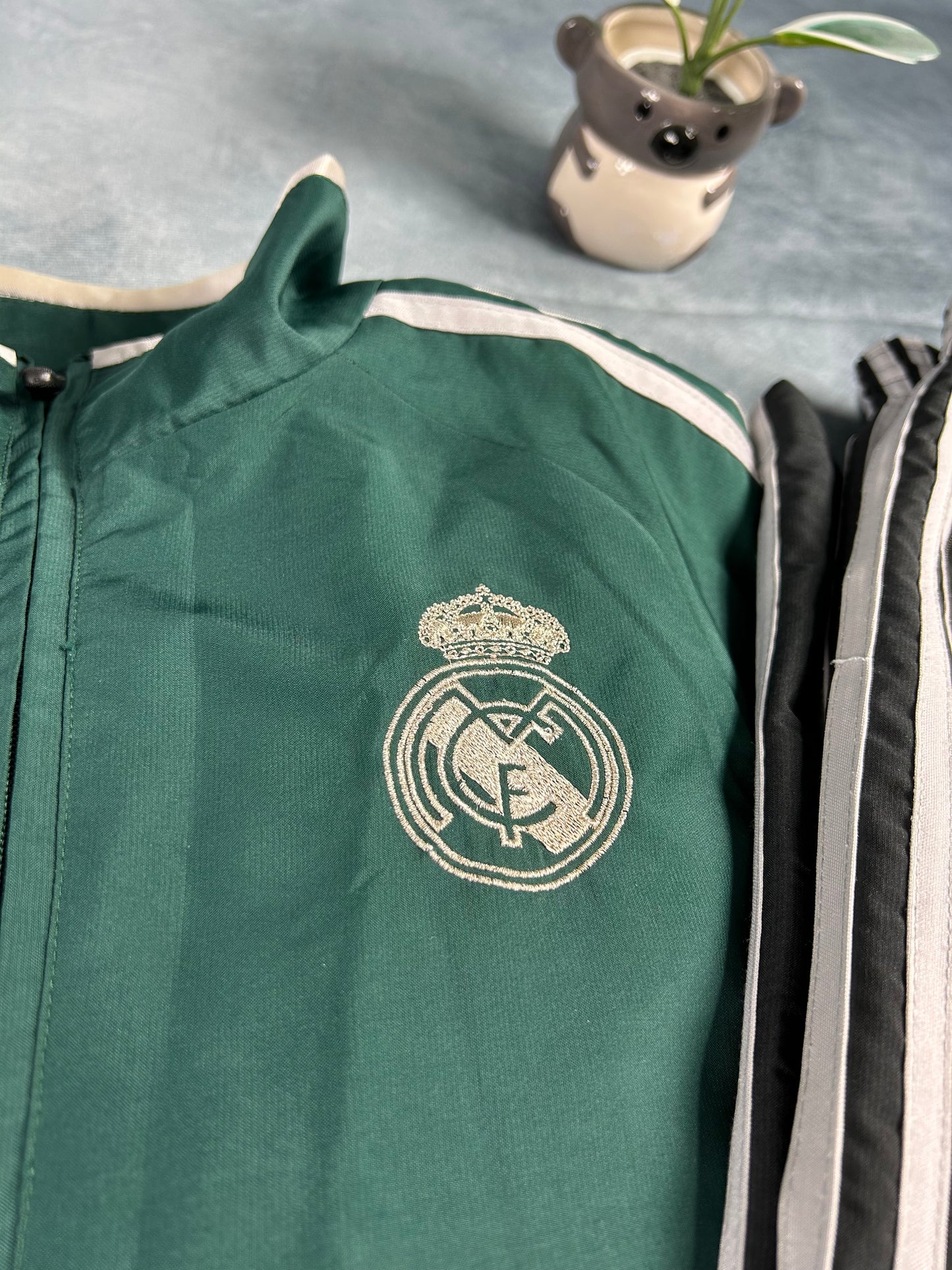 Retro Real Madrid Tracksuit 2012 (XL)